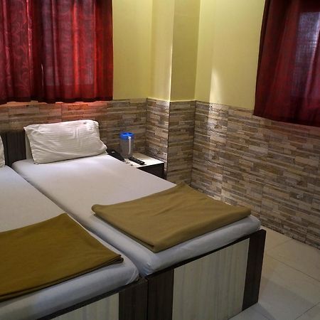 Hotel Zam Zam Palace Мумбаи Экстерьер фото