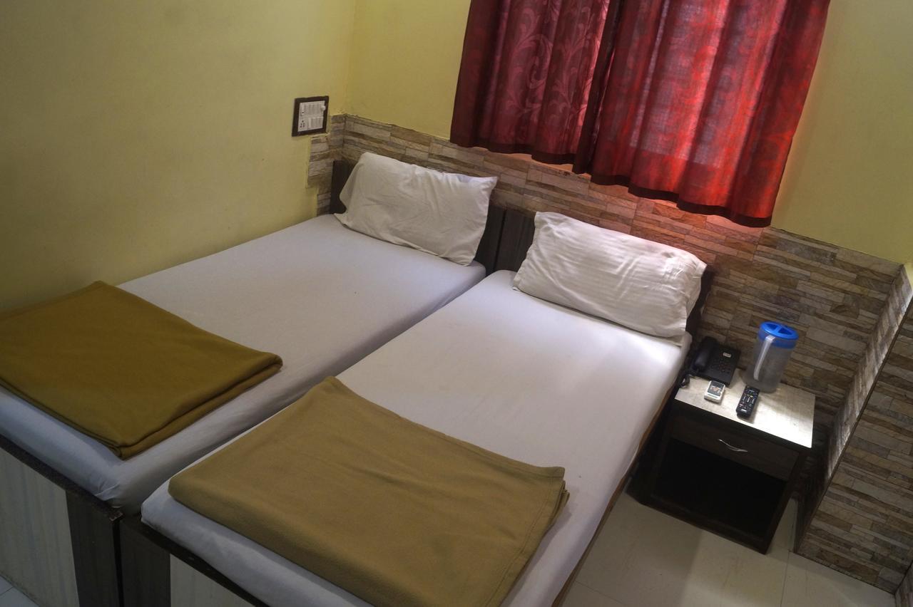 Hotel Zam Zam Palace Мумбаи Экстерьер фото