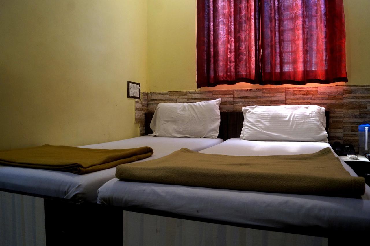 Hotel Zam Zam Palace Мумбаи Экстерьер фото